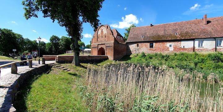 WOLLENBERG Restaurant & Weinladen